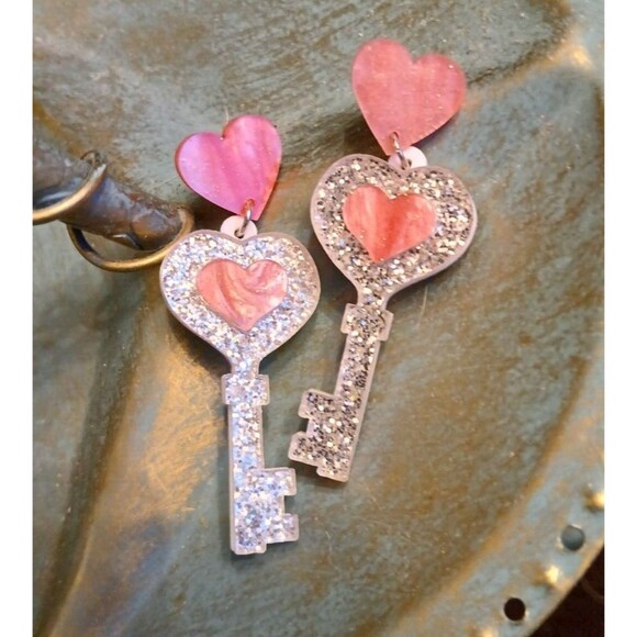 Sparkly Silver Keys Pink Hearts inside Above Dangle Earrings - Picture 1 of 5